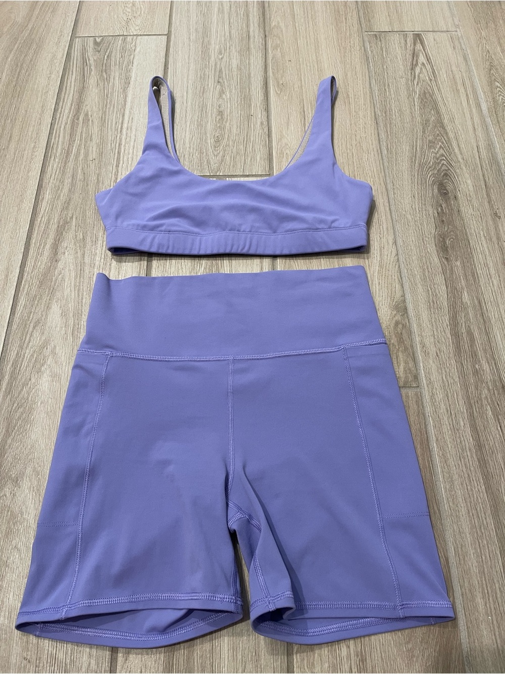 Vuori Set Daily Form Bra + HR Studio Pocket Shorts 5” Ulta Violet Purple Sz S